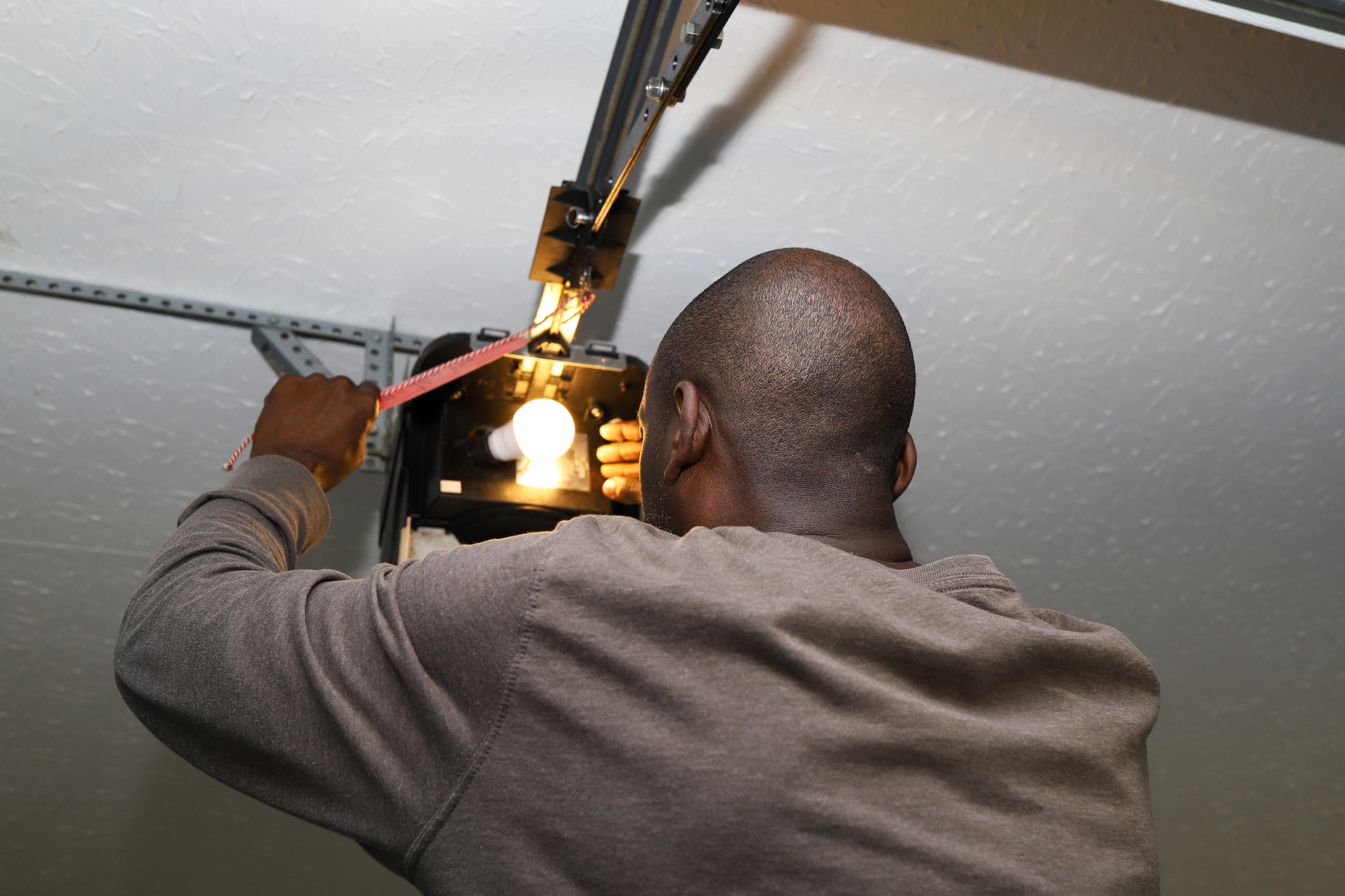 lighting fixture installation services